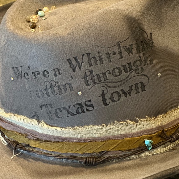 Lainey Wilson Inspired Western Festival Hat - Picture 3 of 12